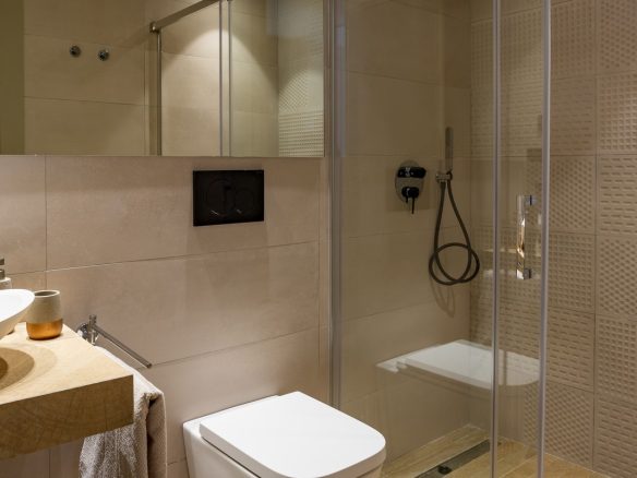 Zante Apartment in La Finca Golf Resort - Bathroom