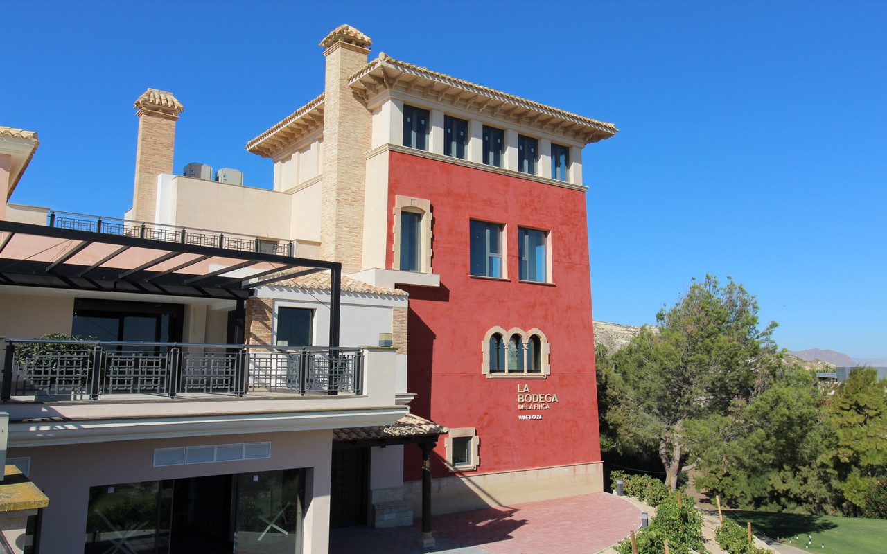La-Finca-Clubhouse-2-1